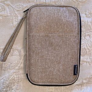 Brookstone Electronic Organizer